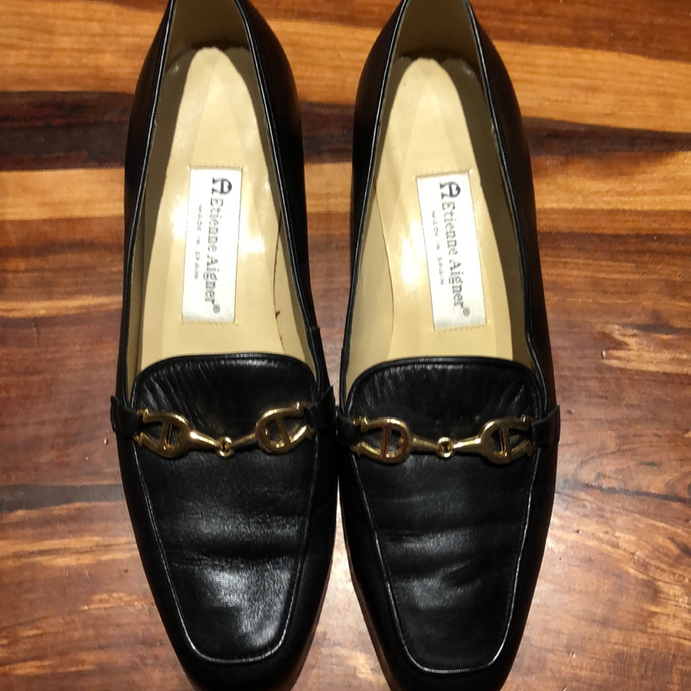 Shoes - Picture 7 of 9